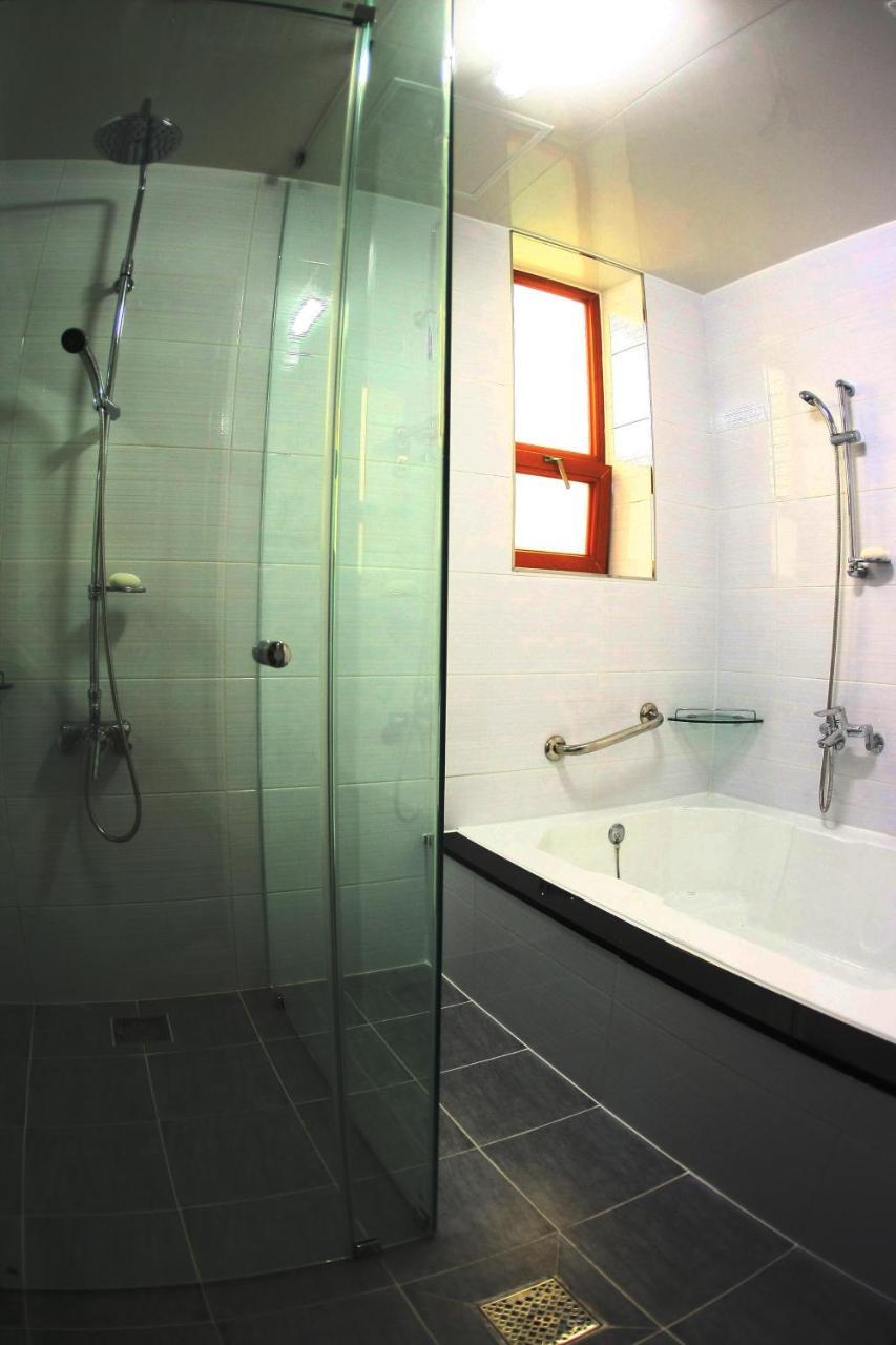 Metro Pol Tourist Hotel Pyeongtaek Room photo